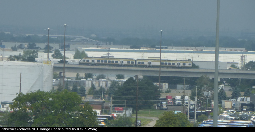 UP Express on the viaduct approaching Pearson Airport